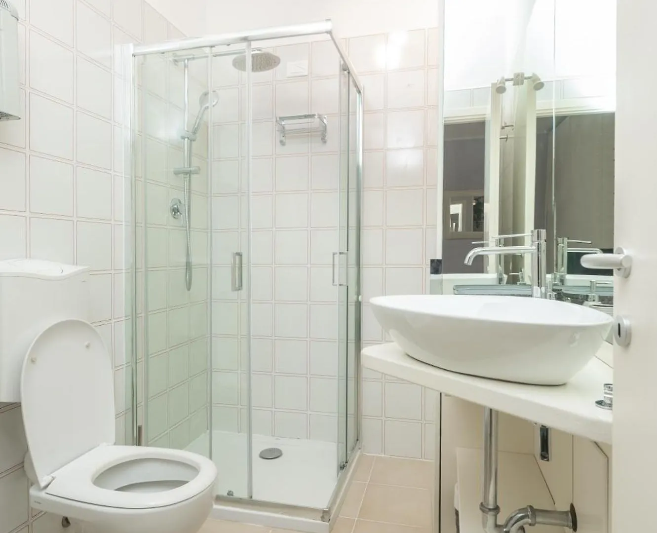 Casa Lugana 9 - Monolocale Con Piscina Fronte Lago Apartment Sirmione Italy